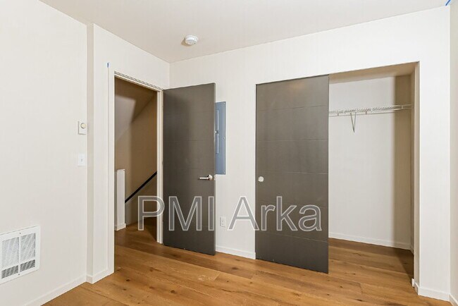 Foto del edificio - 5962 36th Ave S