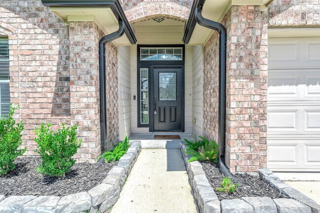 Building Photo - 5006 Riverbridge Ct