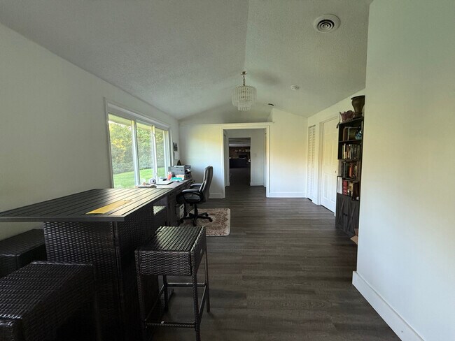 Foto del edificio - 229 Galloway Rd