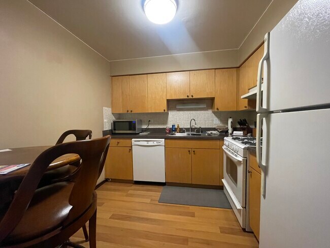 Foto del edificio - 15828 Orlan Brook Dr