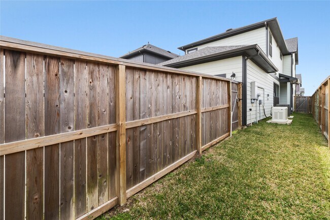 Foto del edificio - 1530 Noble Pk Dr