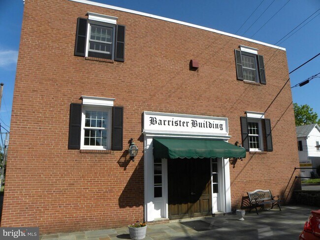 Foto del edificio - 110 E Market St