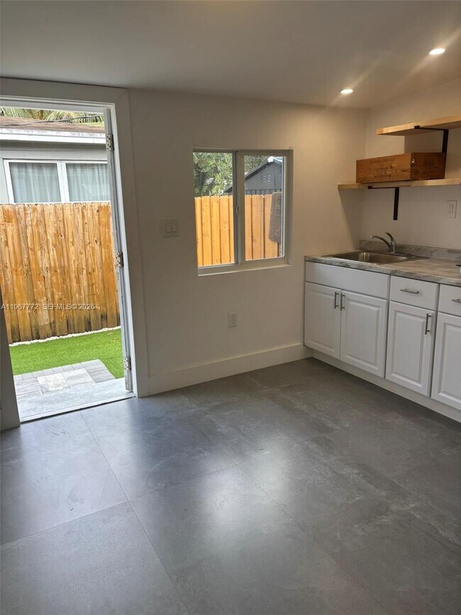 Foto del edificio - 80 NE 133rd St