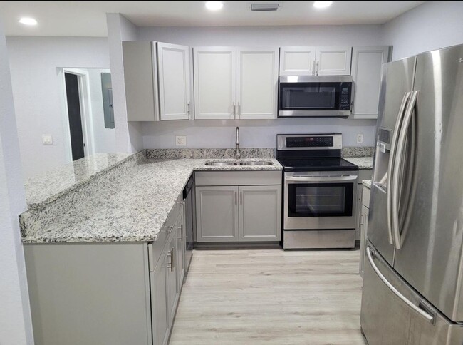 Foto del edificio - 1319 10th Ave N