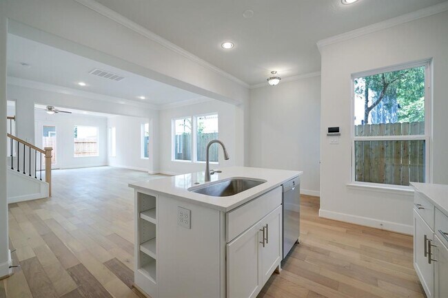 Foto del edificio - 945 Wakefield Dr