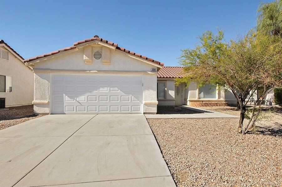 Primary Photo - 3114 Honeysuckle Ave