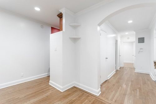 Foto del edificio - 343 W 51st St