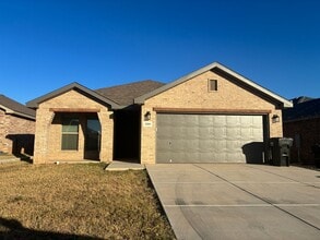 Building Photo - 3208 Corpus Ave