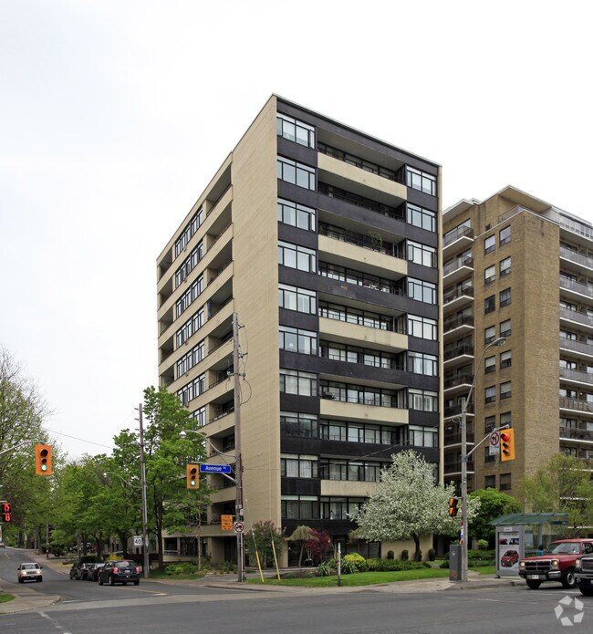 Deer Park Condominiums