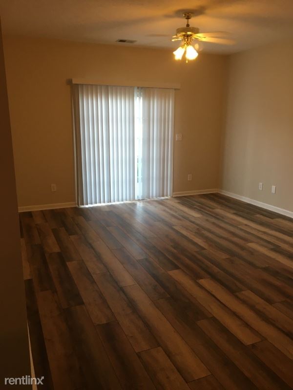 Building Photo - 405 Christian Village Cir