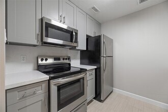 Building Photo - 2250 Bering Dr