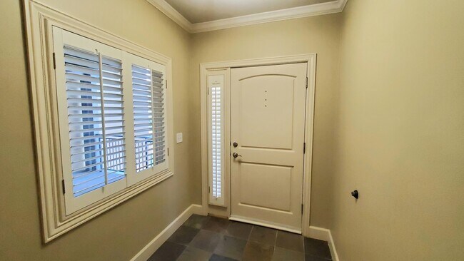 Foto del edificio - 133 W Northwood Ln