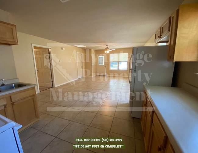 Foto del edificio - 1136 N Ash St