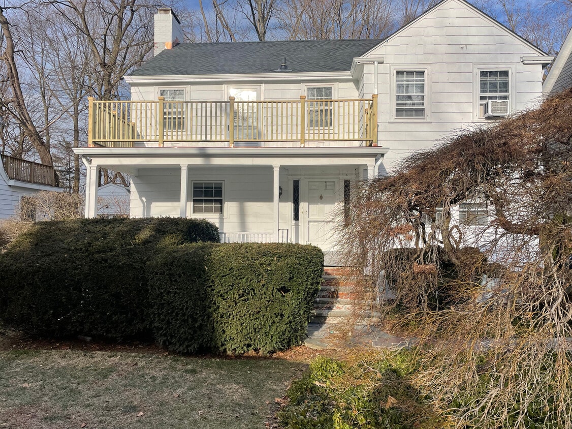 Primary Photo - 23 Ferncliff Rd