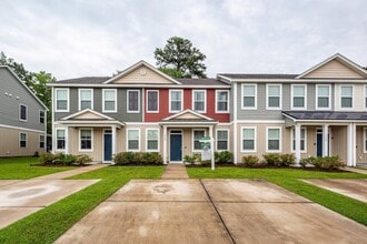 Building Photo - 7787 Montview Rd