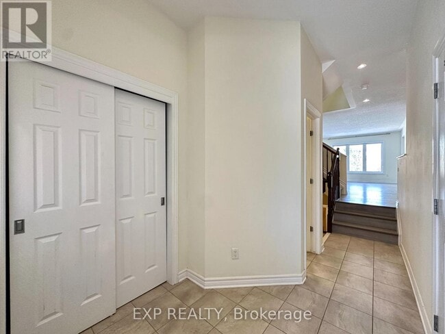 Building Photo - 3353 Woodroffe Ave