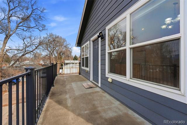 Foto del edificio - 944 E Moreno Ave