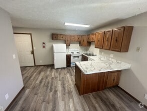 Building Photo - 5840 S 52nd St