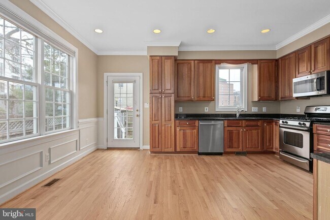 Foto del edificio - 3432 12th Rd N