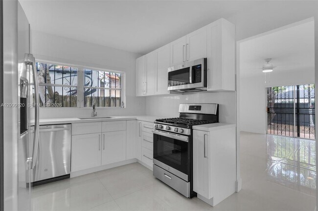 Foto del edificio - 13011 SW 80th St