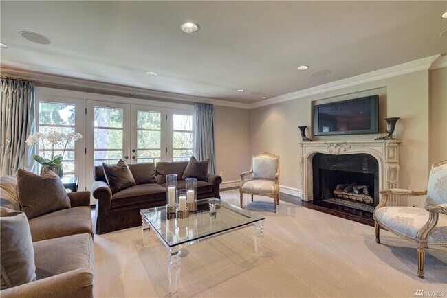 Foto del edificio - 914 88th Ave NE