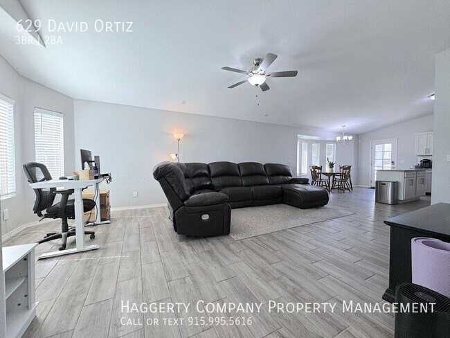 Building Photo - 629 David Ortiz St