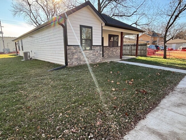 Foto del edificio - Stunning New Build in Central Manhattan! Available NOW!