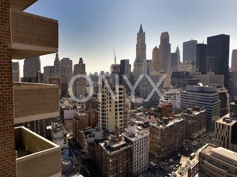 Building Photo - 300 Greenwich St