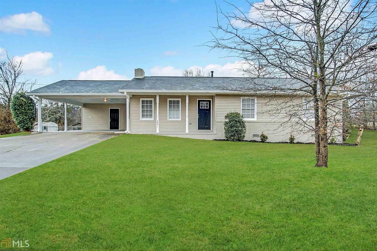 Primary Photo - 2091 Moon Dr SW