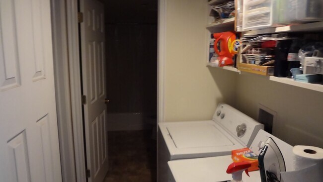 Foto del edificio - One Bedroom near Utah Valley Hospital and Provo Recreation Center