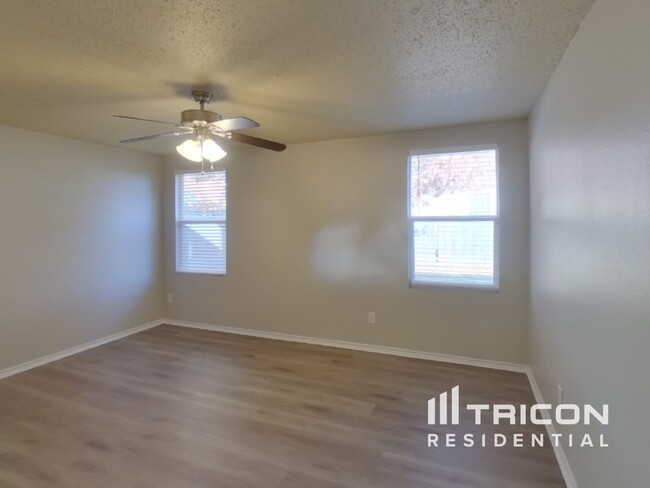 Foto del edificio - 1733 Sierra Meadow Ln