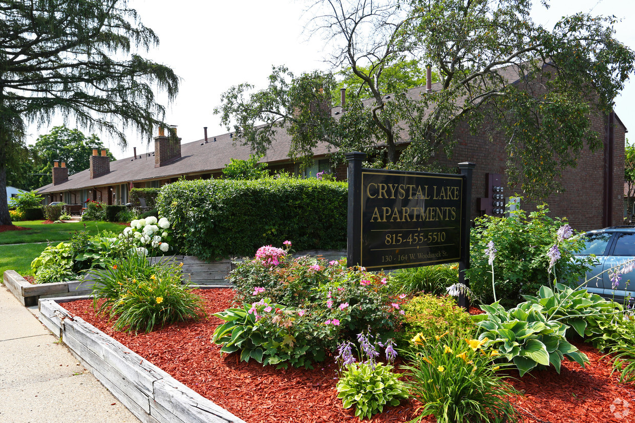 ¡Bienvenido a Crystal Lake Apartments! - Crystal Lake Apartments