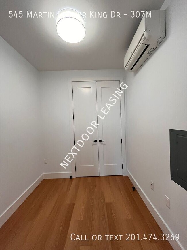 Foto del edificio - 545 Martin Luther King Dr-307M