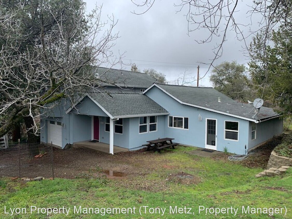 Primary Photo - 3 br, 2.5 bath House - 2475 Coloma Road