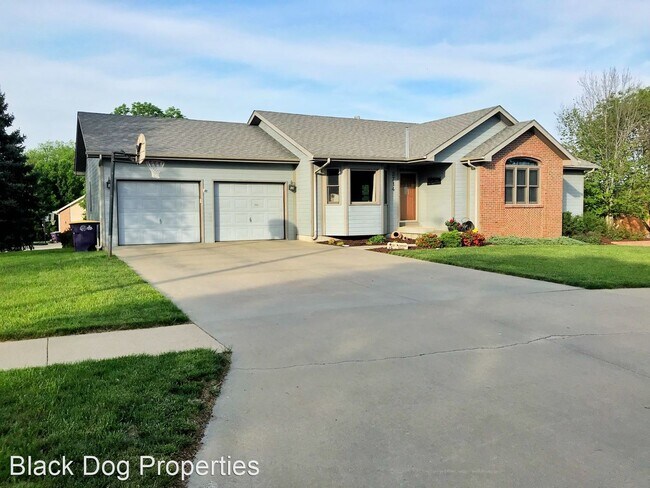 Building Photo - 4 br, 3 bath House - 2714 Candlewood Drive