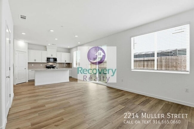 Foto del edificio - 2214 Muller St
