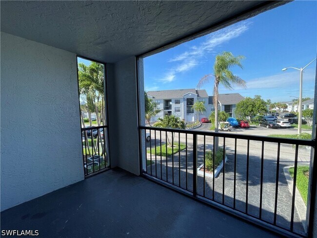 Foto del edificio - 13555 Eagle Ridge Dr