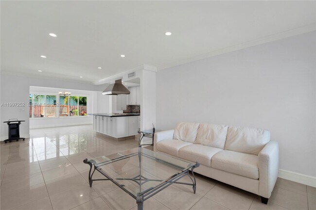 Foto del edificio - 5901 SW 45th St