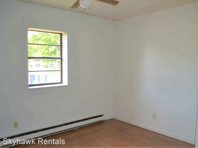 Building Photo - 534 Lee St