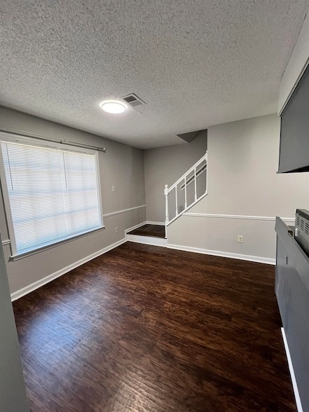 Photo - 6342 Midsummer Way House