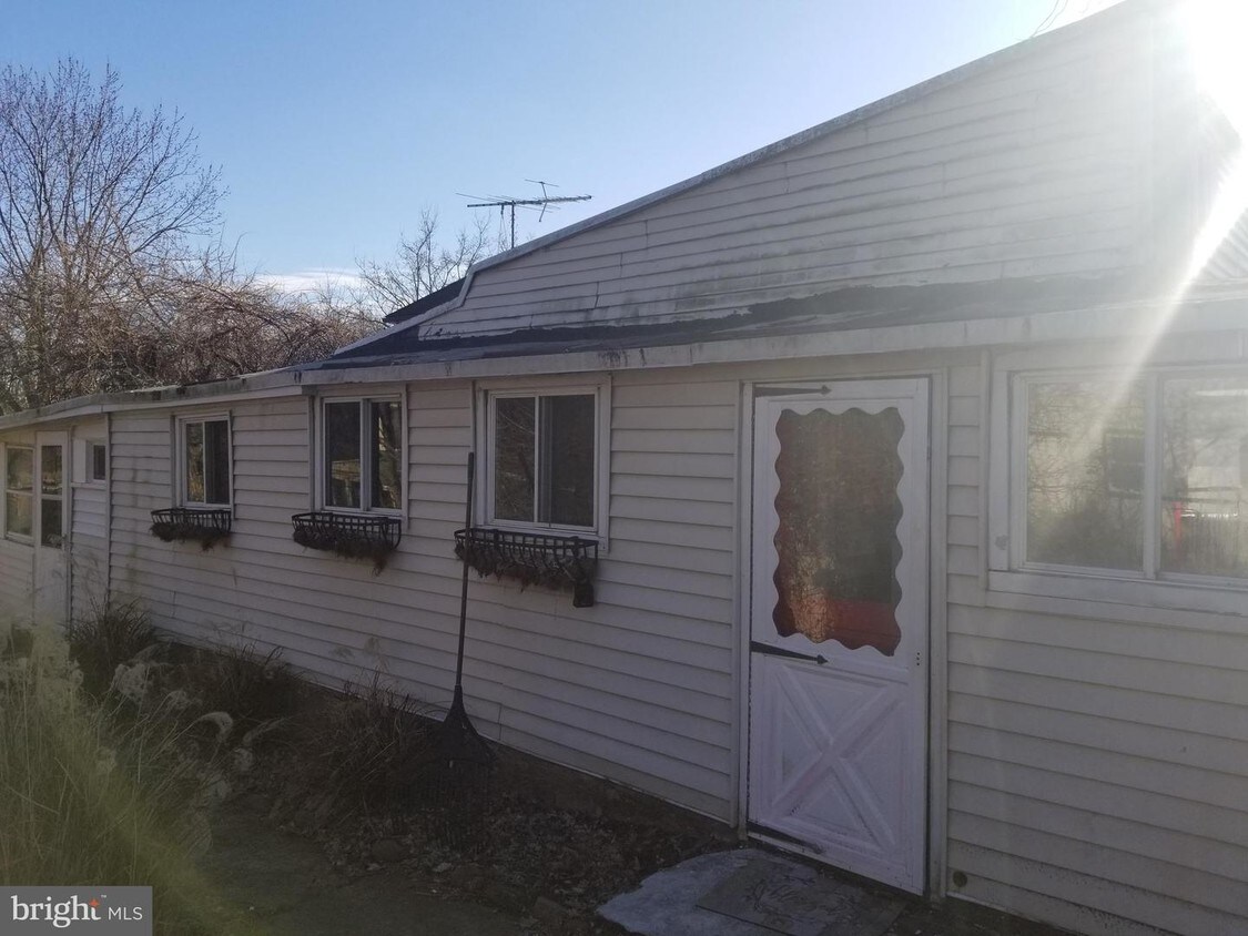 1091 Perkins Ln, Bensalem, PA 19020 House Rental in Bensalem, PA