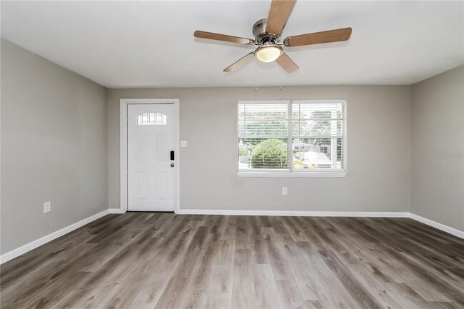 Building Photo - 7323 Cypress Dr