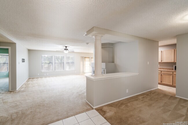 Building Photo - 9614 Fern Crest
