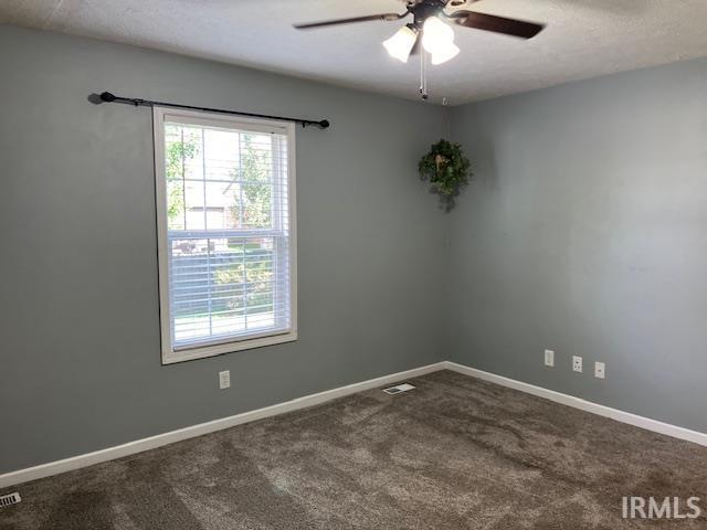 Building Photo - 10672 Fall Creek Dr