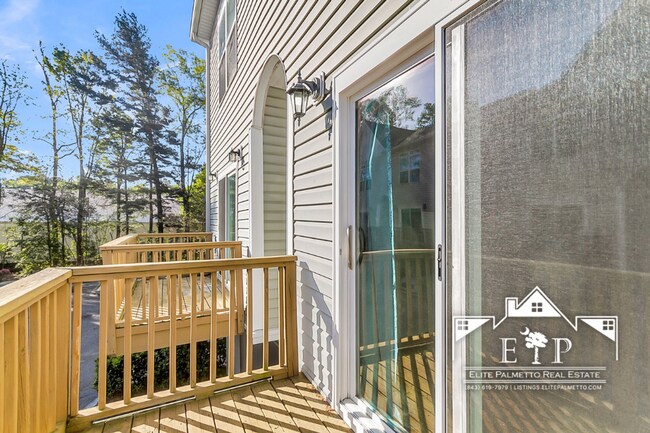 Foto del edificio - Charming Townhouse Near the Heart of Charleston – Comfort & Convenience in One!