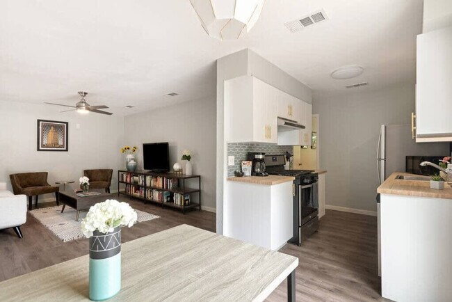 Foto del edificio - 802 Ramble Ln