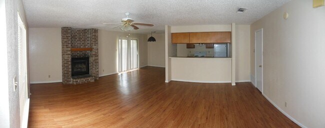 Building Photo - 1701 Cedarview Cir