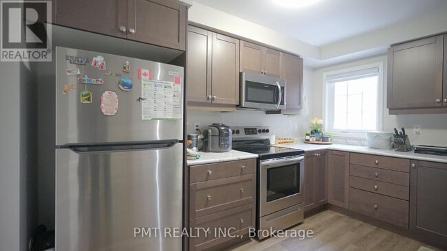 Photo du bâtiment - 986 Alder Gate