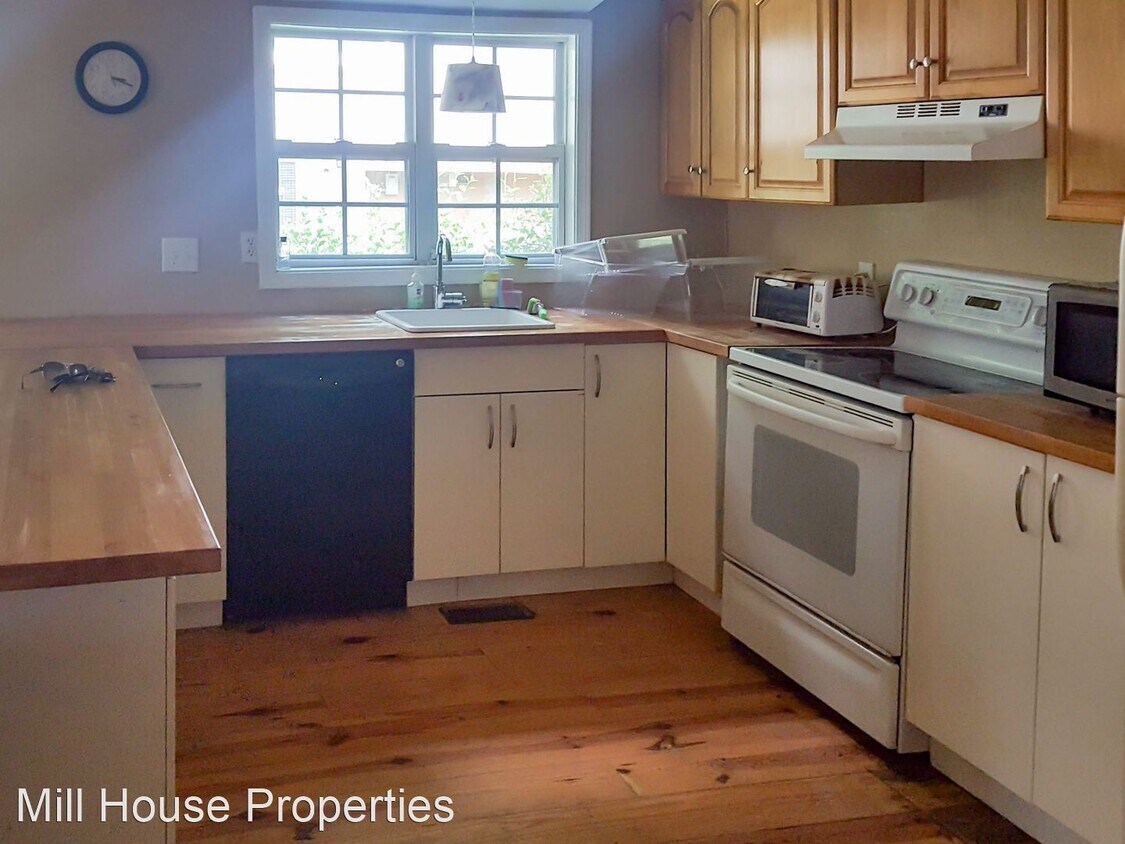 Primary Photo - 4 br, 2 bath House - 142 Lincoln Lane