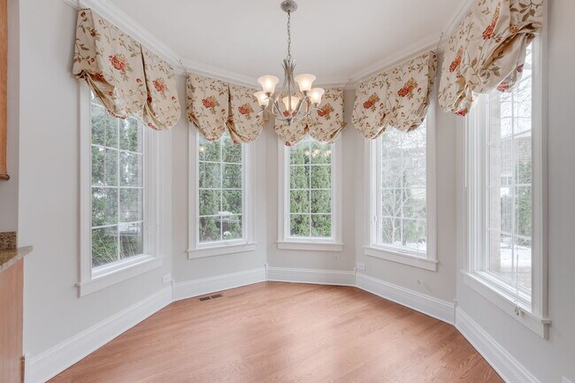 Foto del edificio - 420 Pine Manor Dr